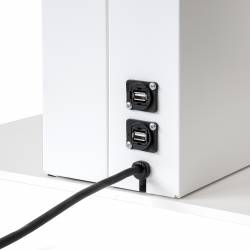 TOTEM DIGITAL BLANCO DOBLE CARA CON MONITOR SAMSUNG DE 50 PULGADAS 3