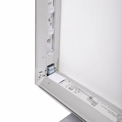 Totem luminoso automontable de 100 x 200 centímetros para textil 10