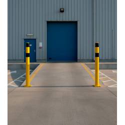 BOLARDO DE 110 CM DE ALTO EN ACERO 6