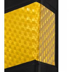 Protector para Esquinas de goma apto para exterior detalle del reflectante