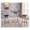 TABURETE ALTO PATAS DE MADERA MACIZA Y ASIENTO EN POLIPROPILENO NEGRO con mesa a juego