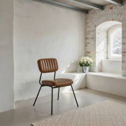 Silla estilo vintage con asiento y respaldo en similpiel ambiente 2