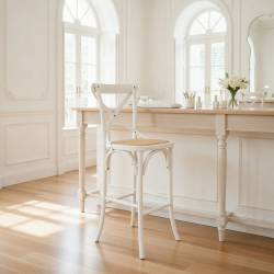 TABURETE ALTO EN MADERA ACABADA EN BLANCO Y ASIENTO EN RATAN