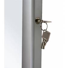 VITRINA CON PUERTA BATIENTE CERRADURA LATERAL