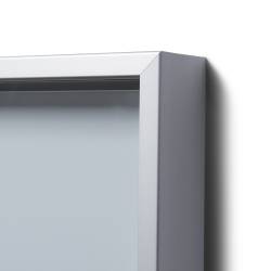 Vitrina con puertas correderas esquinas a inglete